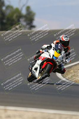 media/Jul-19-2025-TrackDaz (Sat) [[ff1509a44a]]/C Group/1140am (Turn 2)/